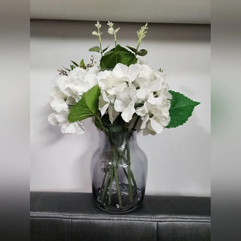 New Blooming Hydrangea Artificial with Glass Vase Arrangement